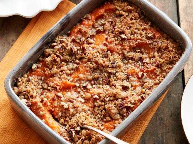 How To Prepare Recipe For Sweet Potatoes With Streusel Topping
